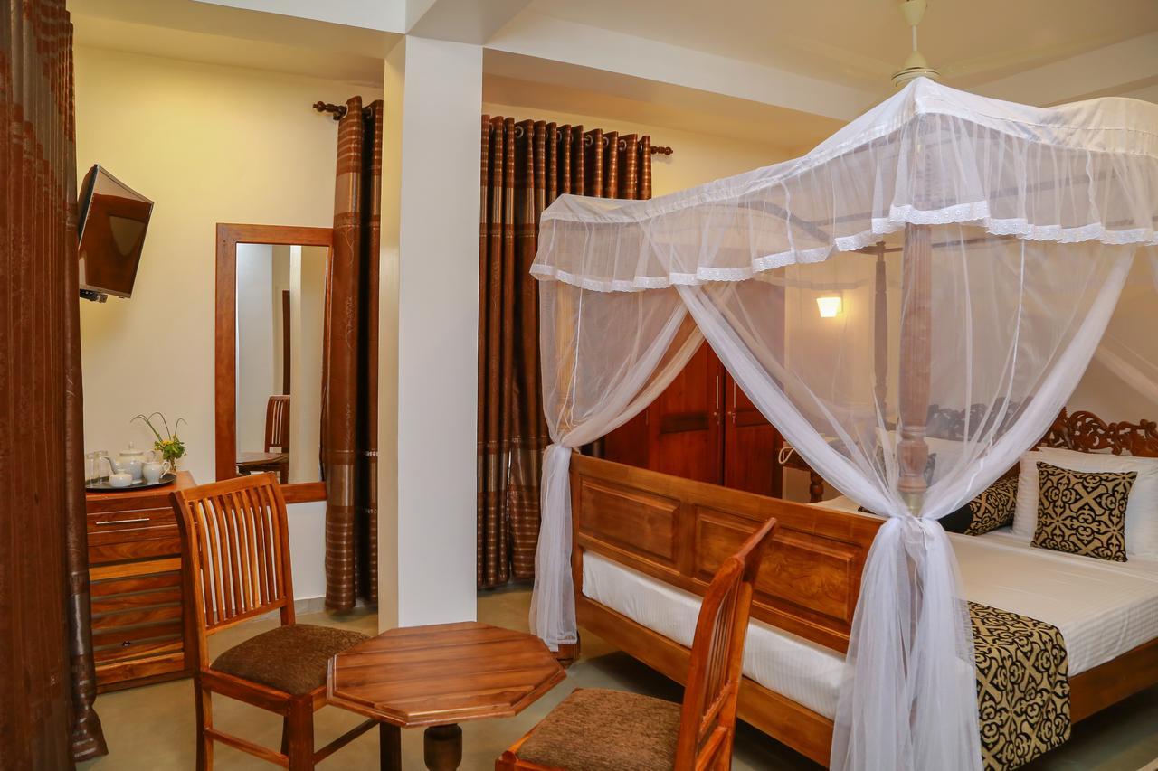 Top Secret Beach Hotel Matara Exterior foto