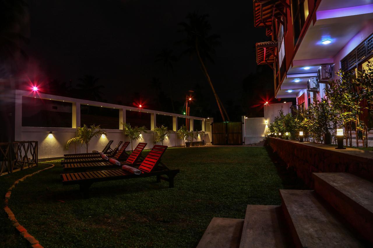 Top Secret Beach Hotel Matara Exterior foto
